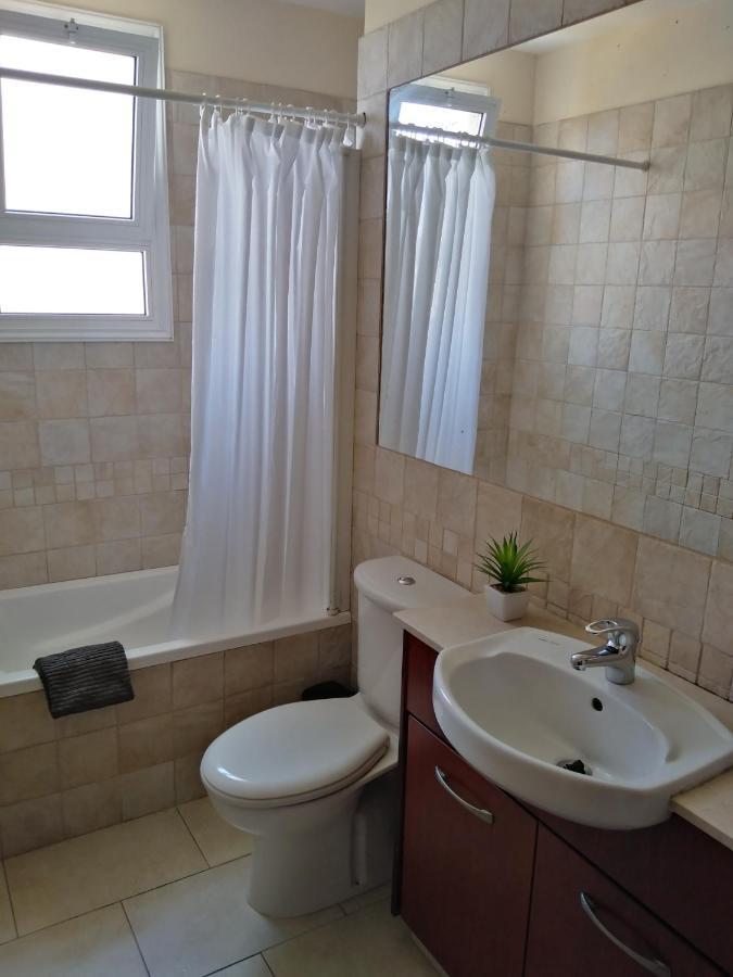 Kato Paphos Suites エクステリア 写真